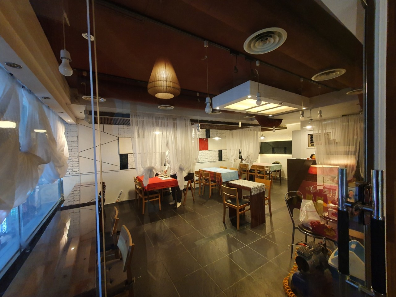 썸 사주&타로 신촌본점 내부 1